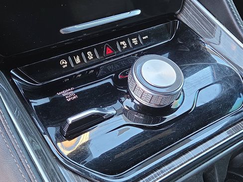 Used 2022 Jeep Wagoneer Series II image 15