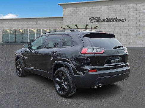 Used 2019 Jeep Cherokee Latitude Plus image 4