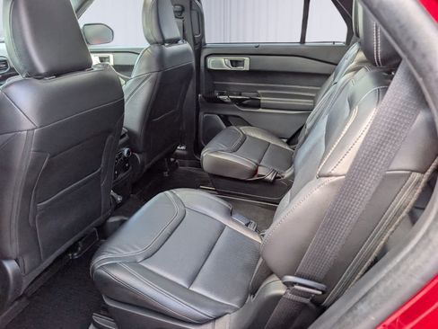 Used 2023 Ford Explorer ST w/ Equipment Group 401A AWD/4WD image 16