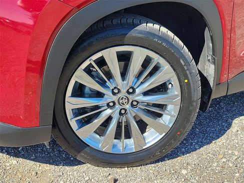 Used 2024 Toyota Grand Highlander Platinum image 19