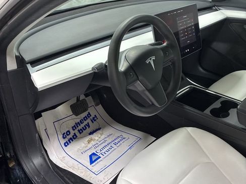 Used 2023 Tesla Model 3 Long Range image 11