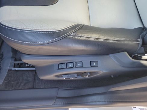 Used 2016 Volvo XC60 T5 Platinum FWD image 18