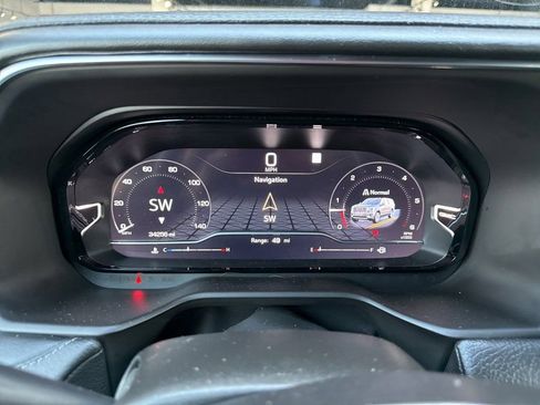 Used 2022 GMC Yukon Denali image 4