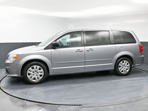 Used 2017 Dodge Grand Caravan SE w/ Power Window Group image 6