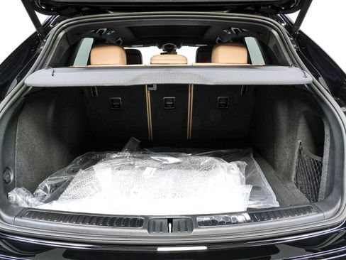 New 2026 Porsche Macan AWD/4WD image 32