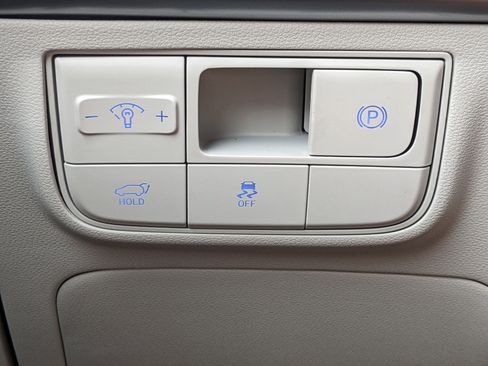 New 2025 Hyundai Tucson Limited image 21