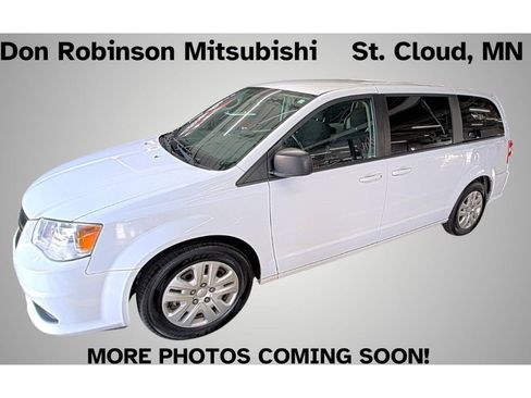 Used 2018 Dodge Grand Caravan SE w/ UConnect Hands-Free Group FWD image 1