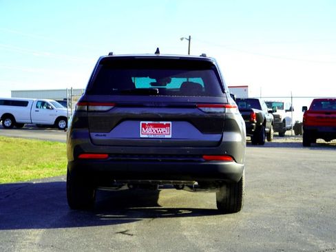 New 2025 Jeep Grand Cherokee Limited image 7