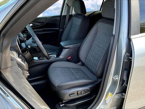 Used 2024 Chevrolet Equinox LT image 23