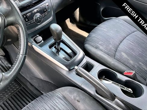 Used 2019 Nissan Sentra SV w/ Special Edition Package FWD image 8