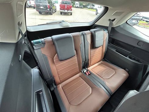 Used 2021 Volkswagen Atlas SEL Premium AWD/4WD image 28