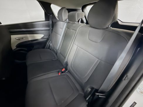 Used 2023 Hyundai Tucson SE image 27