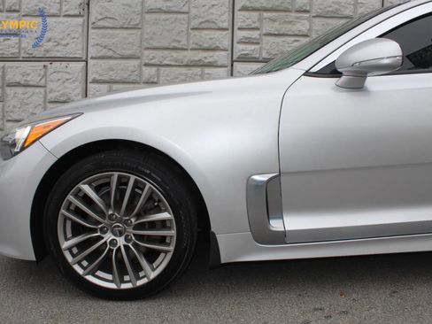 Used 2018 Kia Stinger image 9