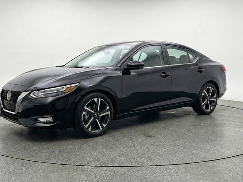 Used 2025 Nissan Sentra SV FWD image 3