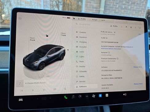 Used 2024 Tesla Model Y Long Range image 2