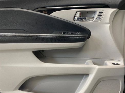 Used 2017 Honda Ridgeline RTL-E image 9