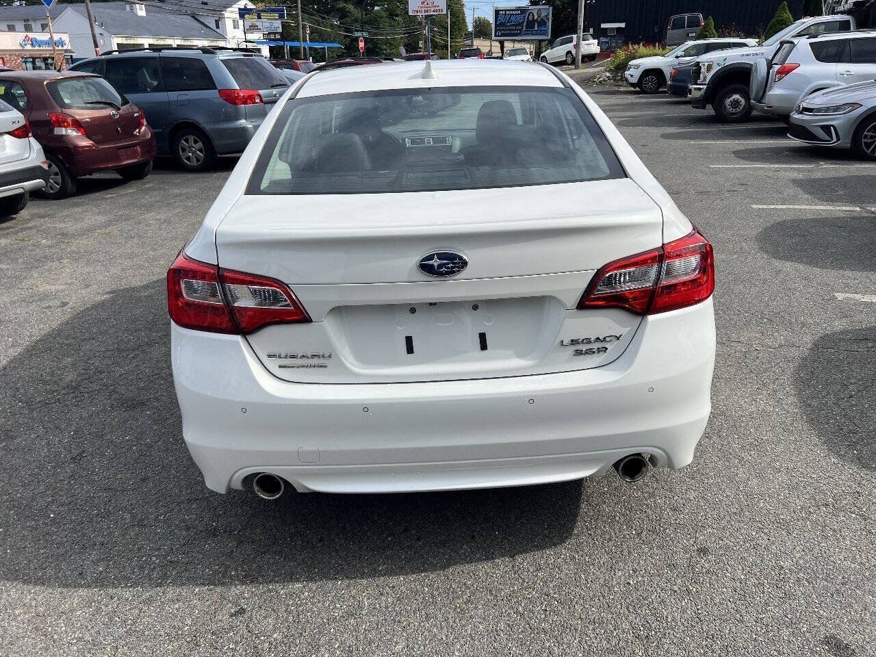 Used 2017 Subaru Legacy 3.6R Limited AWD/4WD image 4
