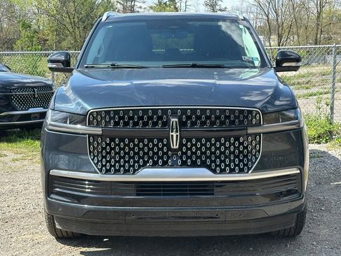 New 2026 Lincoln Navigator Reserve AWD/4WD image 29