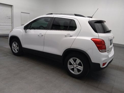 Used 2020 Chevrolet Trax LT FWD image 3