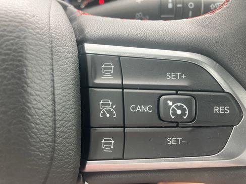 Used 2023 Jeep Compass Trailhawk w/ Sun and Sound Group AWD/4WD image 24