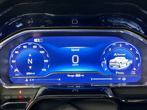 Used 2025 Chevrolet Silverado 1500 LT image 13