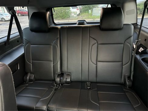 Used 2019 Chevrolet Suburban LT AWD/4WD image 30
