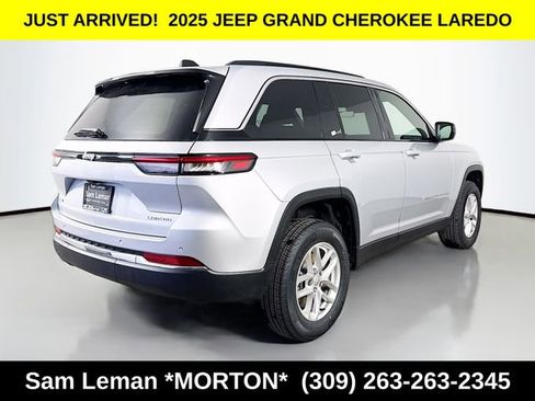 New 2025 Jeep Grand Cherokee Laredo w/ Luxury Tech Group I image 7