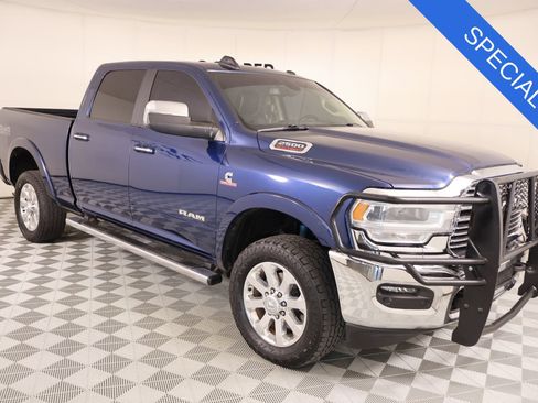 Used 2022 RAM 2500 Laramie AWD/4WD image 1
