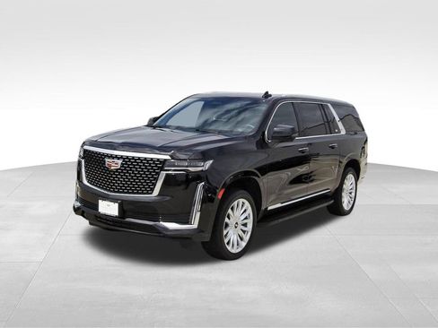 Used 2024 Cadillac Escalade ESV Luxury RWD image 2