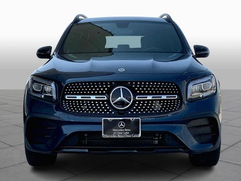 Used 2022 Mercedes-Benz GLB 250 image 4