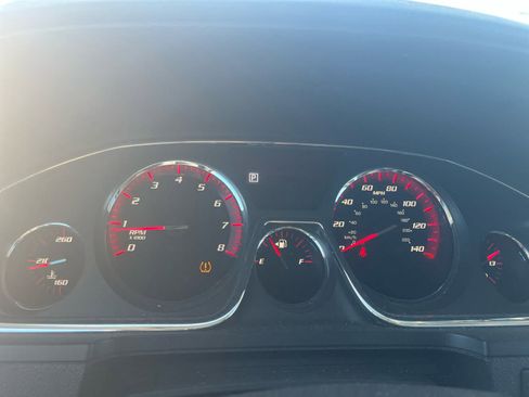 Used 2016 GMC Acadia Denali image 2