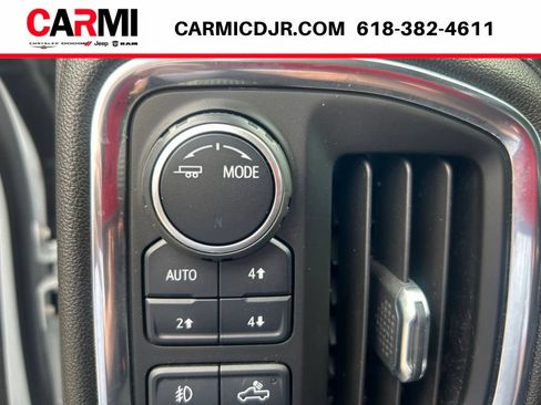 Used 2021 Chevrolet Silverado 1500 RST AWD/4WD image 16