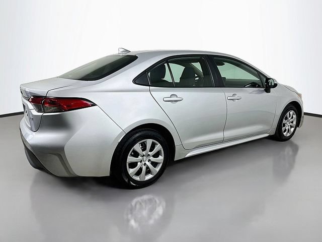 Used 2024 Toyota Corolla LE FWD image 7