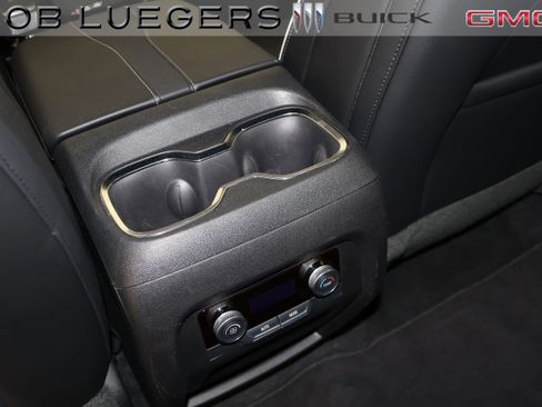 Certified 2025 Buick Enclave Sport Touring image 11