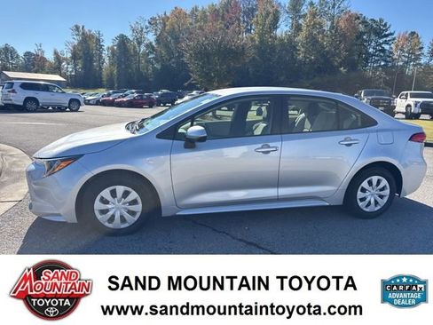 Used 2022 Toyota Corolla L image 6