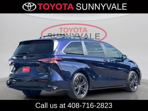 Certified 2024 Toyota Sienna XSE FWD image 4