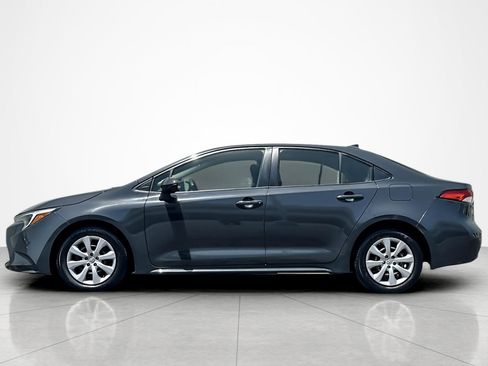 Used 2023 Toyota Corolla LE FWD image 2