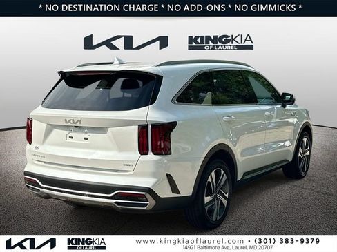 Used 2023 Kia Sorento SX Prestige w/ Panoramic Sunroof Package AWD/4WD image 23