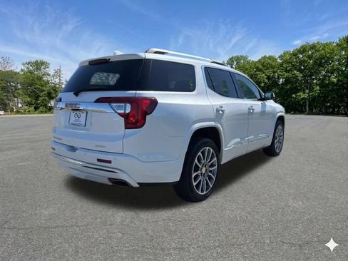 Used 2023 GMC Acadia Denali w/ Denali Ultimate Package AWD/4WD image 9