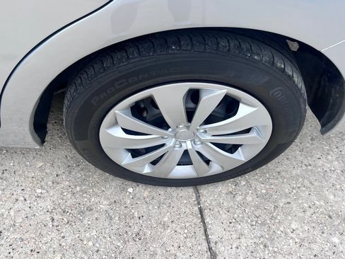 Used 2019 Subaru Impreza 2.0i w/ Eyesight image 10