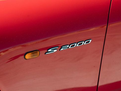 Used 2004 Honda S2000 image 17