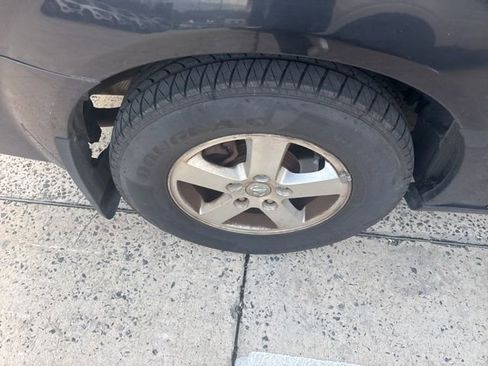 Used 2008 Dodge Grand Caravan SXT w/ Entertainment Group 2 image 9