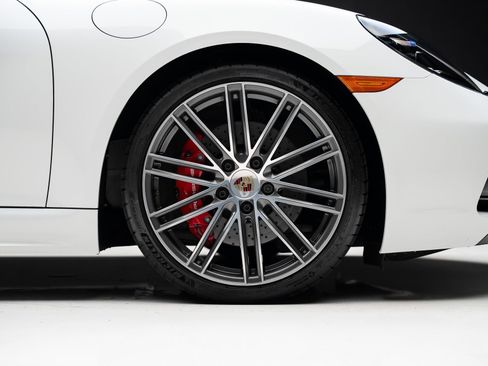 Used 2025 Porsche 718 Cayman GTS RWD image 39