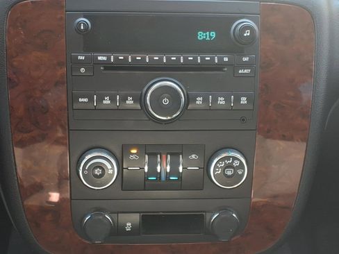 Used 2012 Chevrolet Avalanche LS AWD/4WD image 7