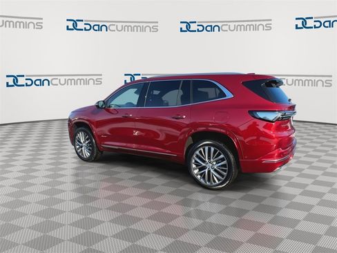 Used 2026 Buick Enclave Avenir w/ Super Cruise Package image 9