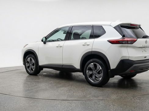 Used 2025 Nissan Rogue SV image 6