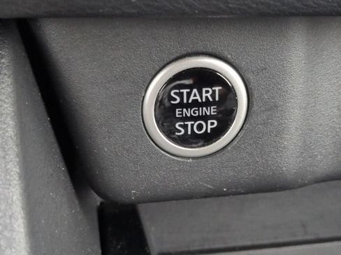 Used 2022 Nissan Rogue SV w/ SV Premium Package FWD image 28