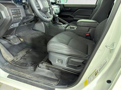 Used 2025 Toyota Tacoma SR5 RWD image 9