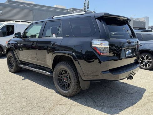 Used 2024 Toyota 4Runner SR5 Premium w/ Moonroof Package AWD/4WD image 4
