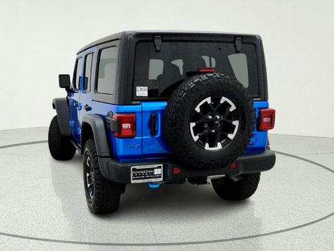 Used 2024 Jeep Wrangler Unlimited Rubicon 4xe w/ Capability Package AWD/4WD image 11